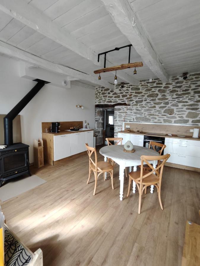 Gite A La Tour De Peyrebrune Alrance Extérieur photo