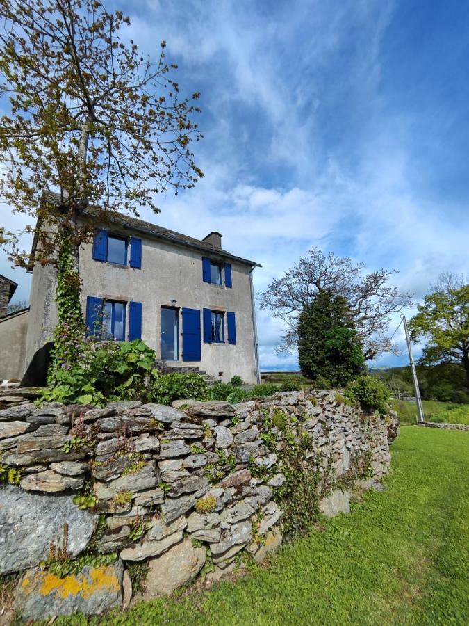 Gite A La Tour De Peyrebrune Alrance Extérieur photo