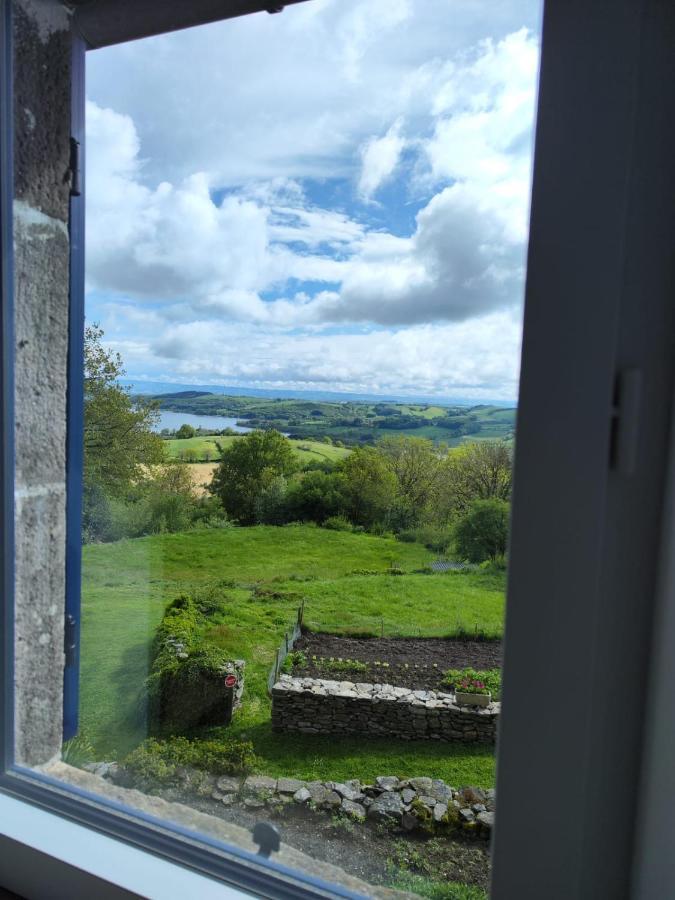Gite A La Tour De Peyrebrune Alrance Extérieur photo