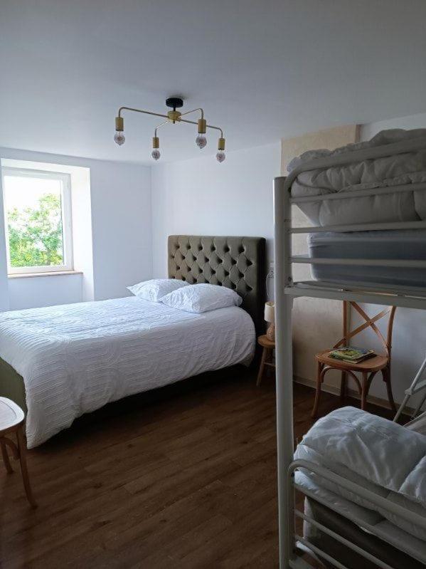 Gite A La Tour De Peyrebrune Alrance Extérieur photo
